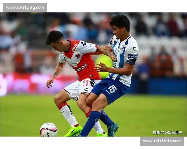 全方位体验足球赛事精彩瞬间，掌中赛场尽在手机应用！