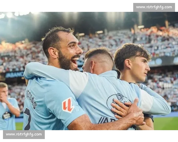 免费下载欧冠直播APP享受实时赛事直播与精彩回放直播功能随时随地观看比赛 免费下载欧冠直播APP享受实时赛事直播与精彩回放直播功能随时随地观看比赛